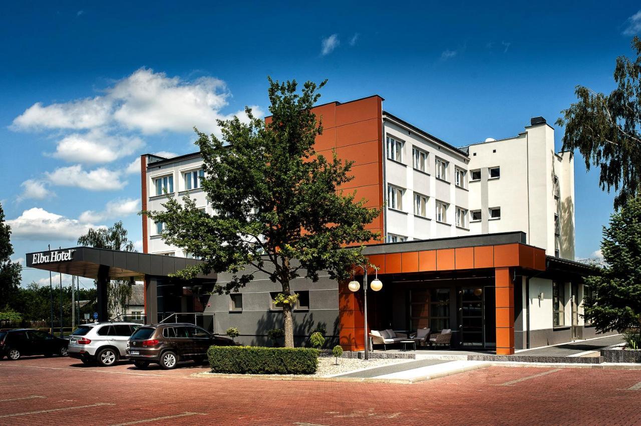 Elba Hotel Ostroleka  Eksteriør bilde