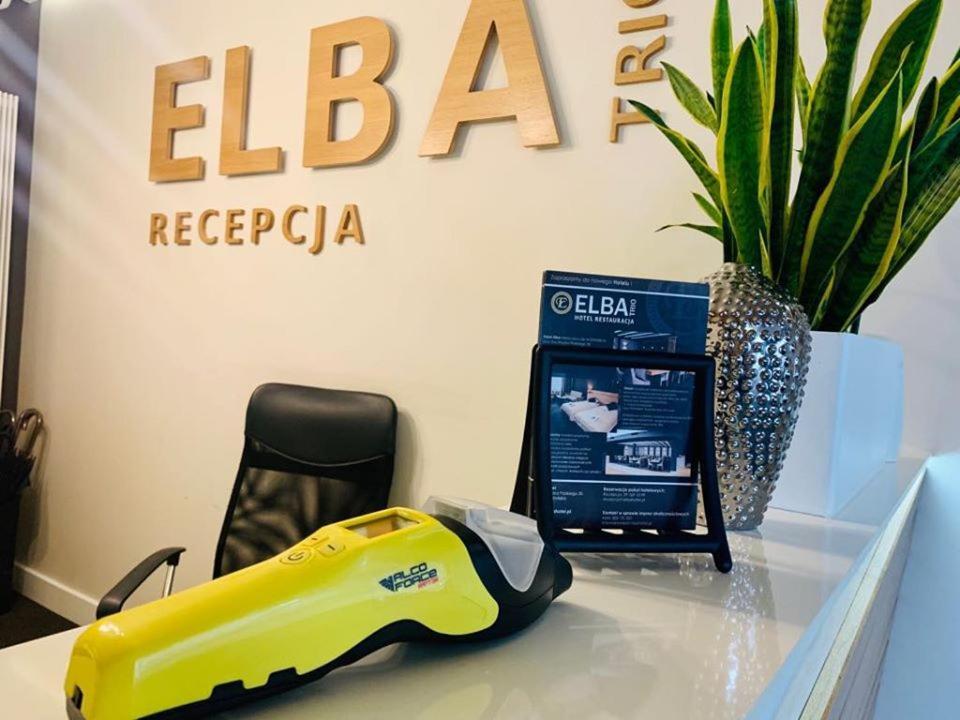 Elba Hotel Ostroleka  Eksteriør bilde
